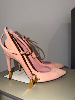 Tom Ford Blush Pink Suede Pointed-Toe Ankle-Tie Pumps size 38